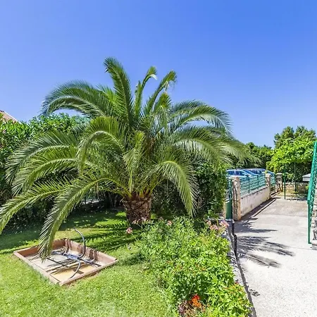 Villa In With Swimming Pool *